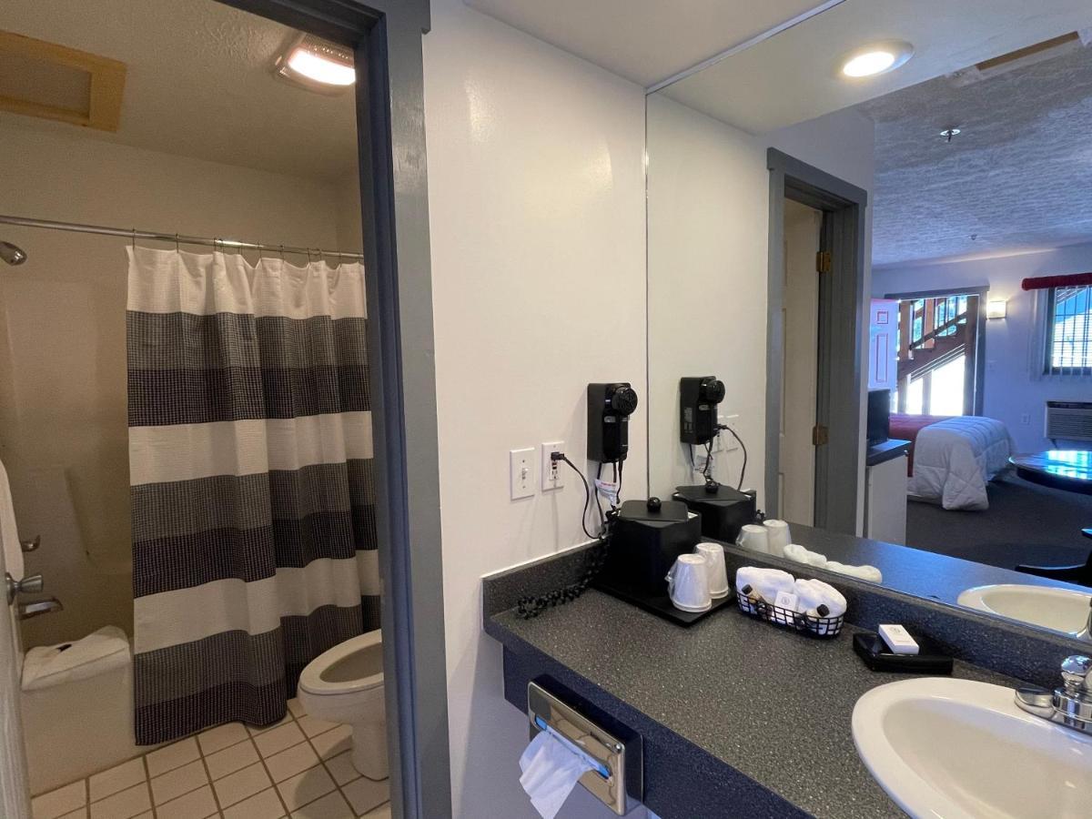 Long Branch Motel Окленд Экстерьер фото